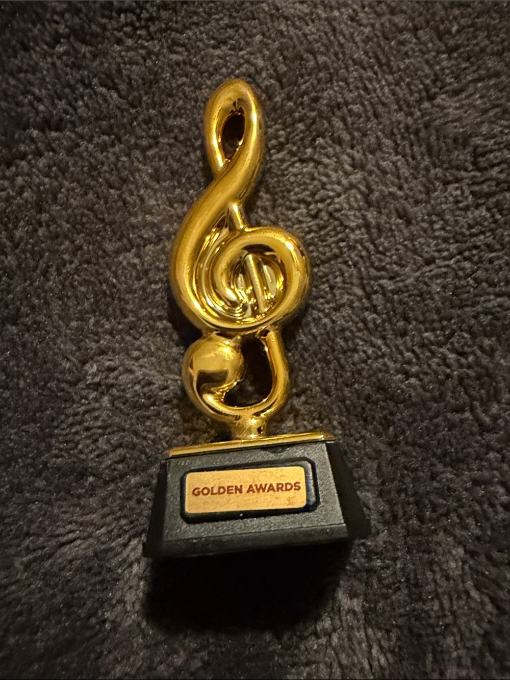 Zuru Mini Brands Vinyl Golden Music Note Award